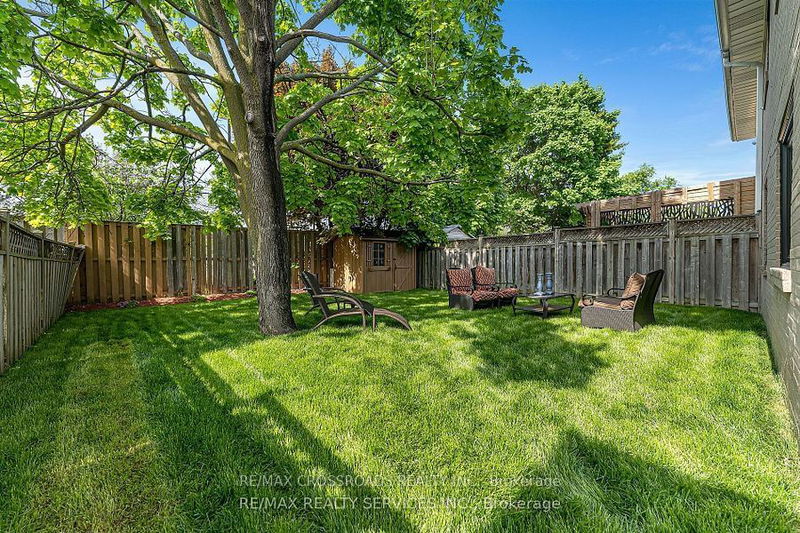 14 Slidell Cres  Toronto, M3A 2C4 | Image 32