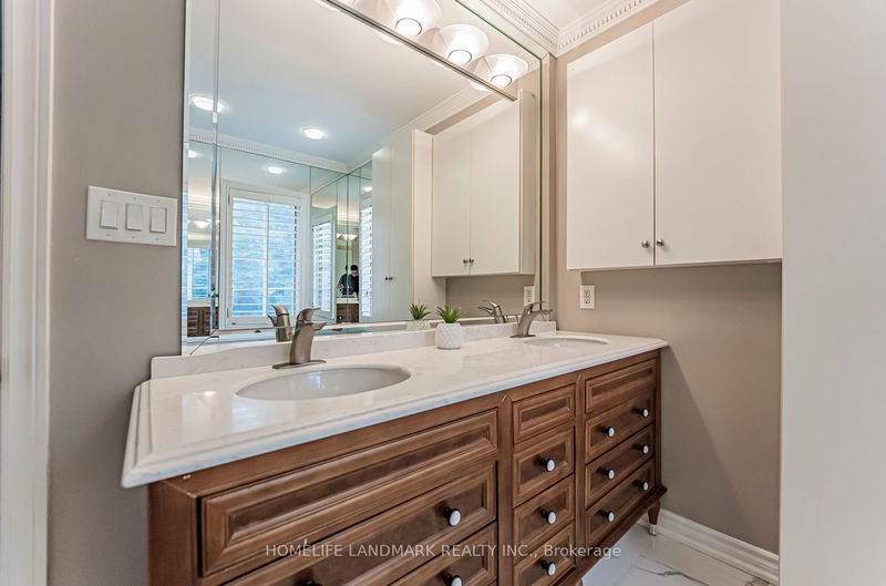 10 Cole Millway   Toronto, M4N 3P8 | Image 25