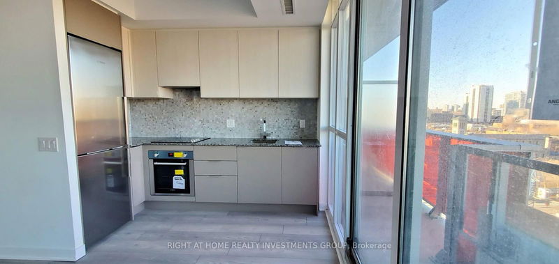 home for lease on 1208-120 Parliament Street