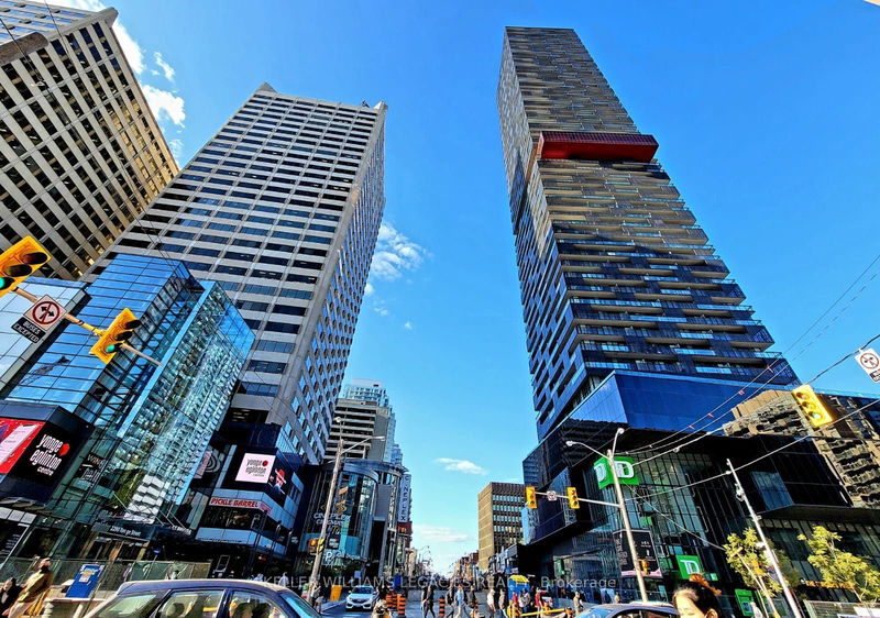 home for lease on 2601-8 Eglinton Avenue E