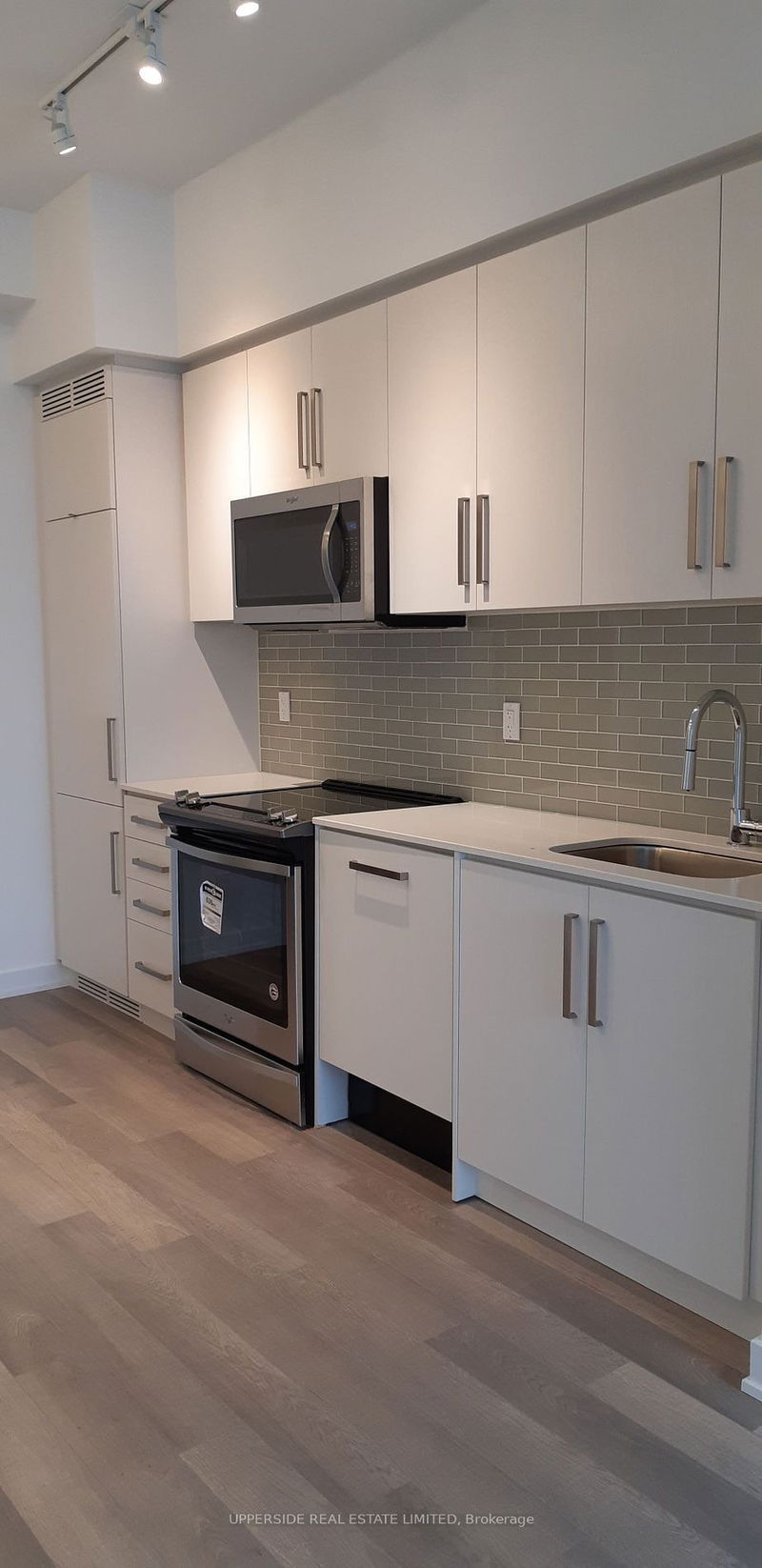 home for lease on 1403-5180 Yonge Street