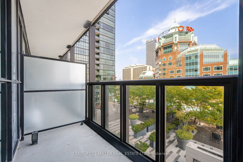  1001 - 101 Charles St E Toronto, M4Y 0A9 | Image 27