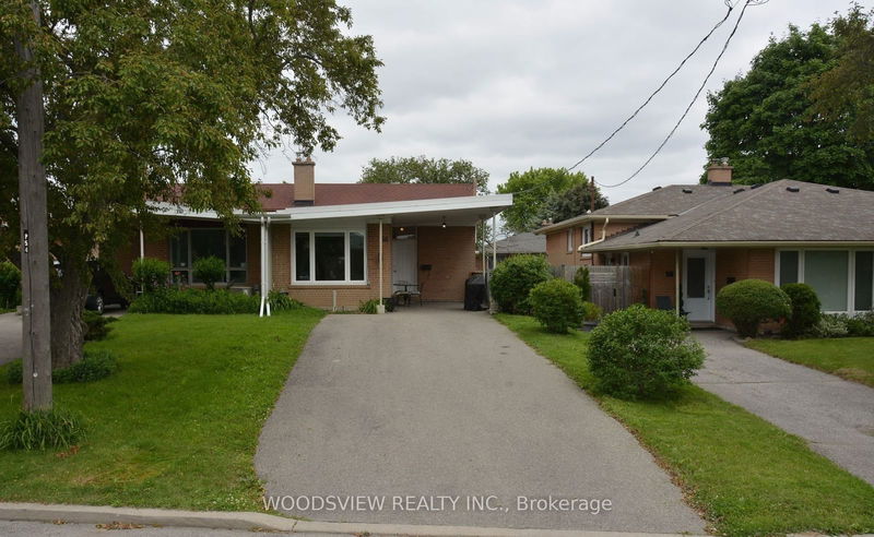 56 Niantic Cres  Toronto, M3A 2H7 | Image 1