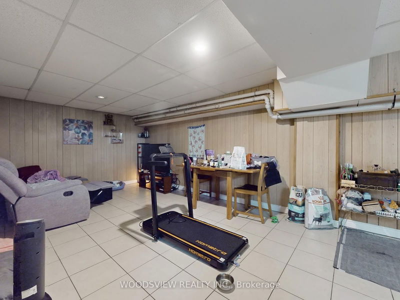 56 Niantic Cres  Toronto, M3A 2H7 | Image 16