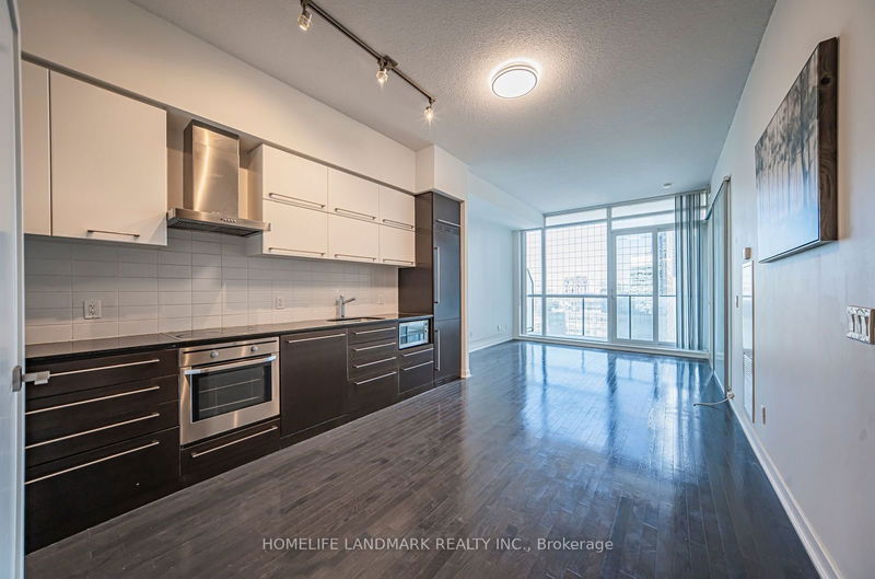  1703 - 770 Bay St  Toronto, M5G 0A6 | Image 16