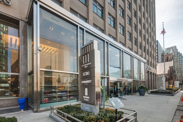421 - 111 St Clair Avenue
