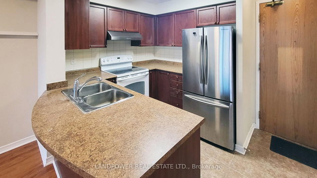 2403 - 5500 Yonge Street