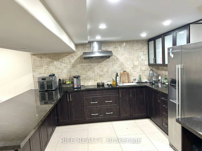 48 Transwell Ave, Toronto, M2R 2J4 | Image 3