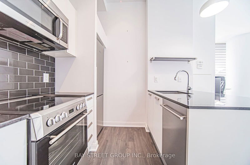  2908 - 42 Charles St E Toronto, M4Y 0B7 | Image 10