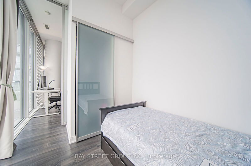  2908 - 42 Charles St E Toronto, M4Y 0B7 | Image 16