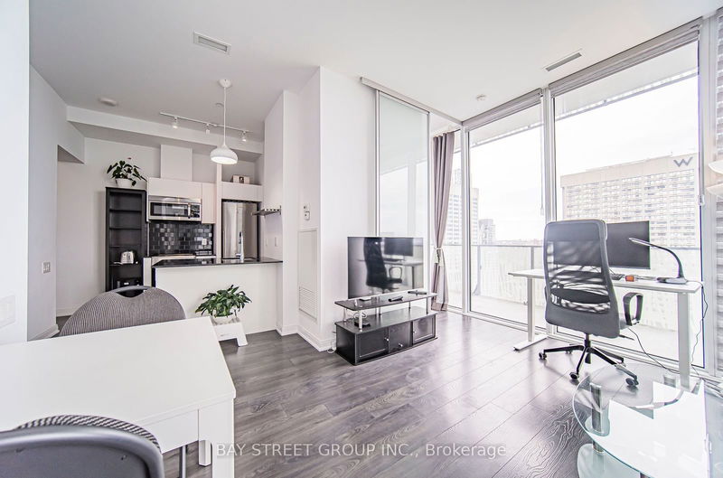  2908 - 42 Charles St E Toronto, M4Y 0B7 | Image 20