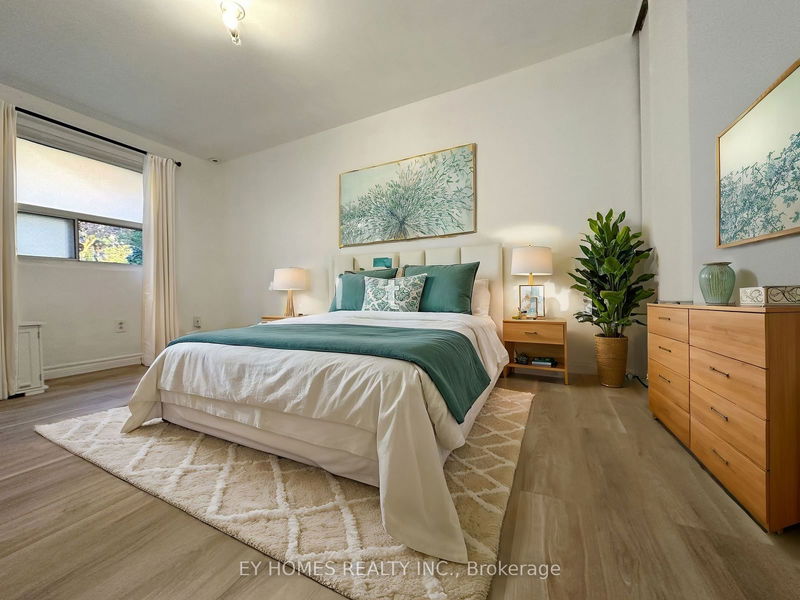 home for lease on 5 Bead Fern Way W