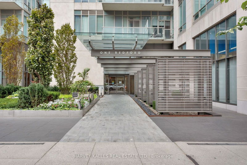 1 Bedford Rd #1403, Toronto, Ontario (MLS C9295328)