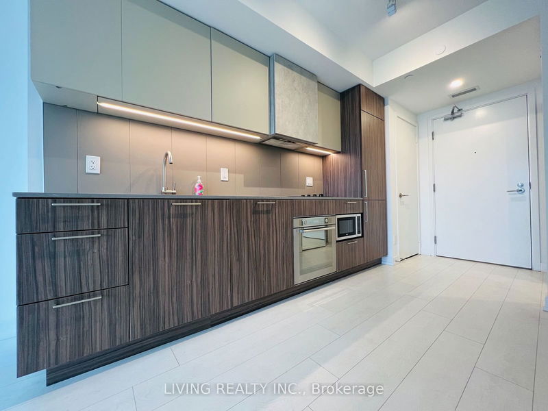  3020 - 19 Western Battery Rd  Toronto, M6K 0E3 | Image 2