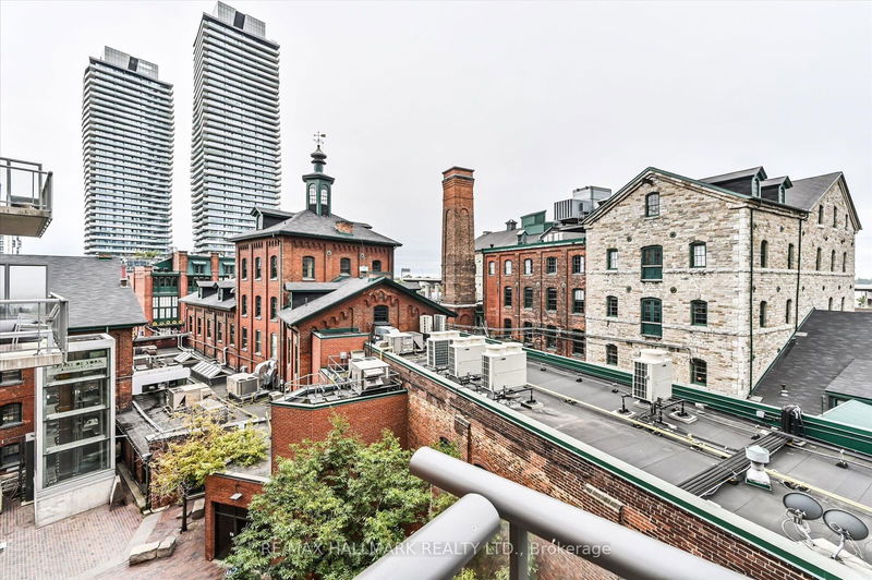  422 - 33 Mill St  Toronto, M5A 3R3 | Image 11