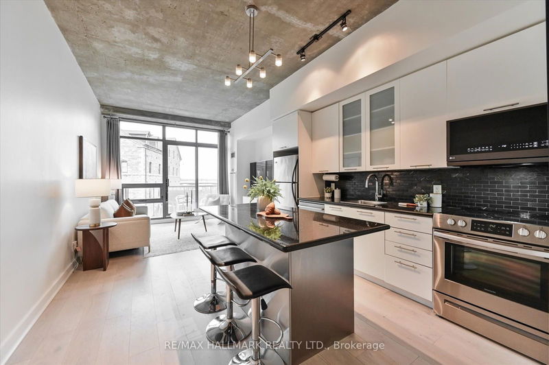  422 - 33 Mill St  Toronto, M5A 3R3 | Image 2