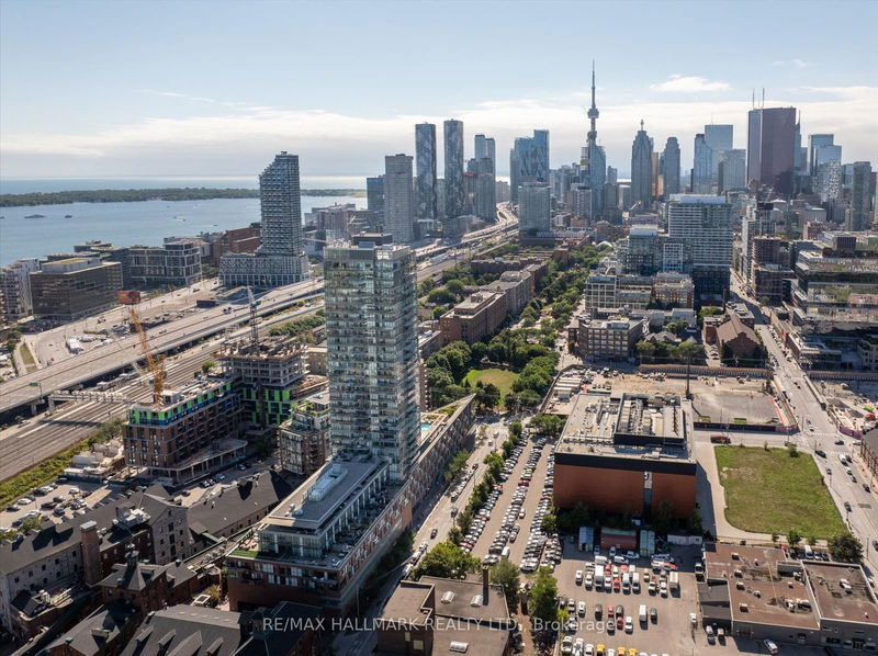  422 - 33 Mill St  Toronto, M5A 3R3 | Image 21