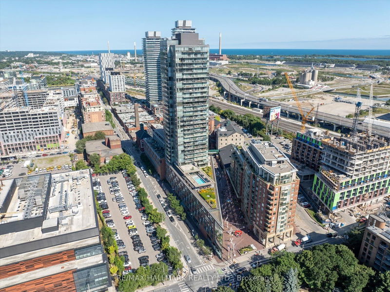  422 - 33 Mill St  Toronto, M5A 3R3 | Image 27