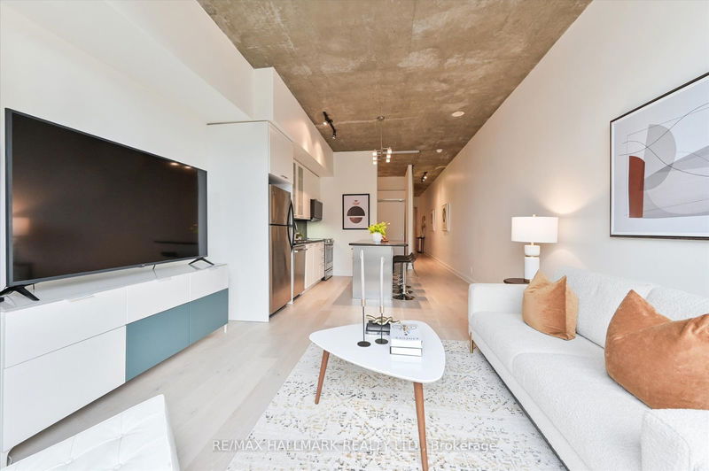  422 - 33 Mill St  Toronto, M5A 3R3 | Image 5