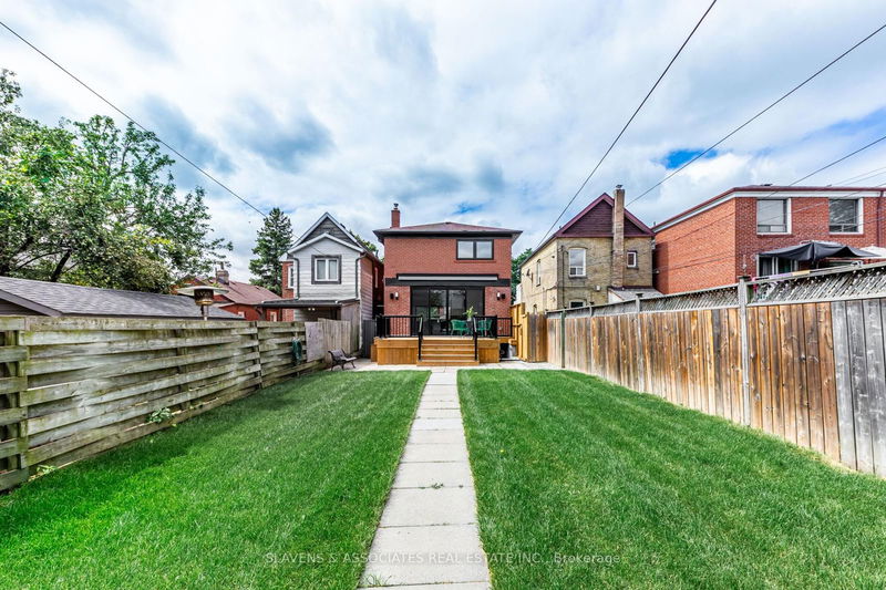 379 Winona Dr  Toronto, M6C 3T4 | Image 32