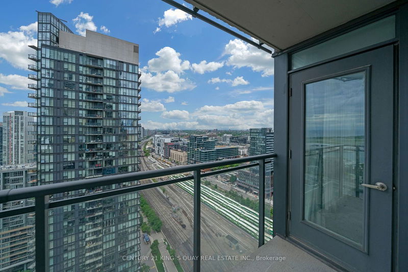  3510 - 25 Telegram Mews  Toronto, M5V 3Z1 | Image 27