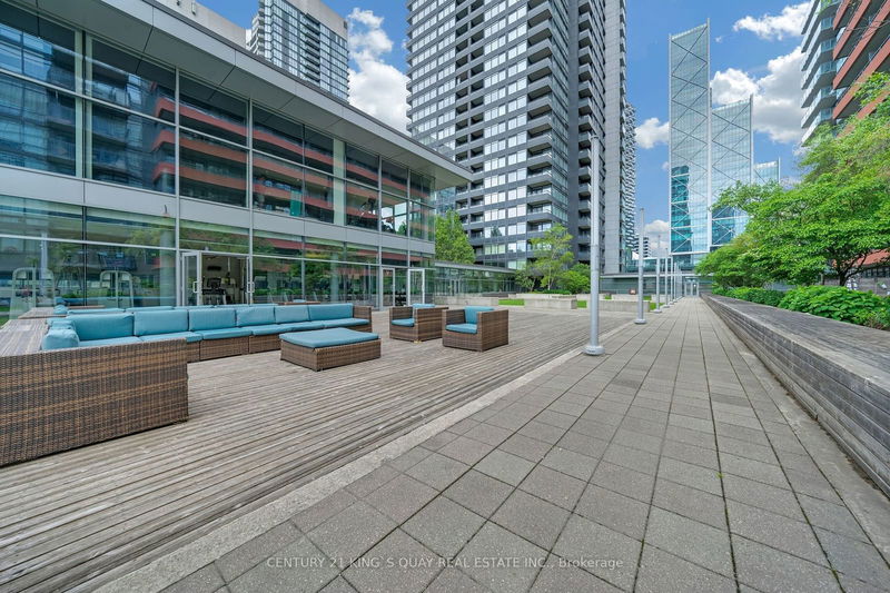  3510 - 25 Telegram Mews  Toronto, M5V 3Z1 | Image 37