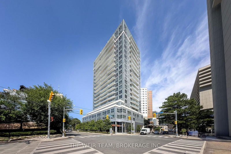 home for sale on 203-58 Orchard View Boulevard