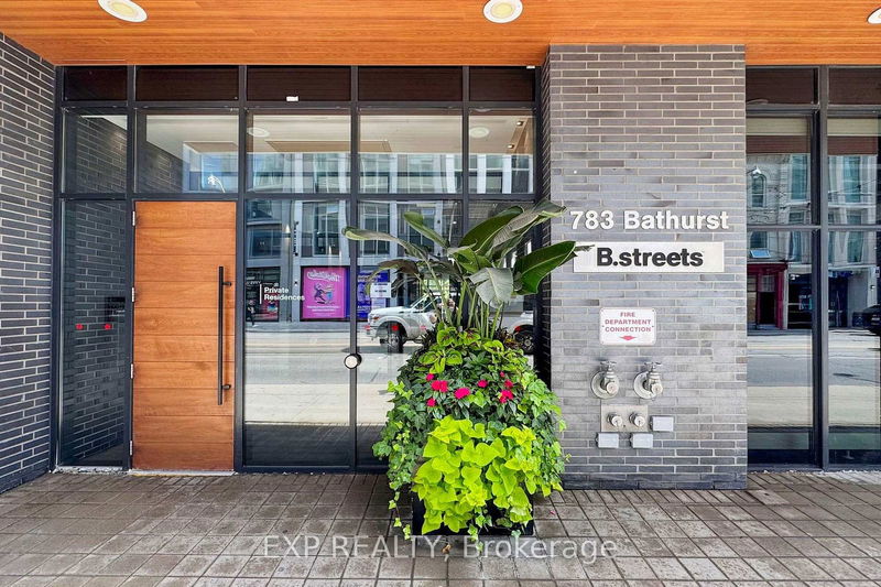 home for sale on 321-783 Bathurst Street