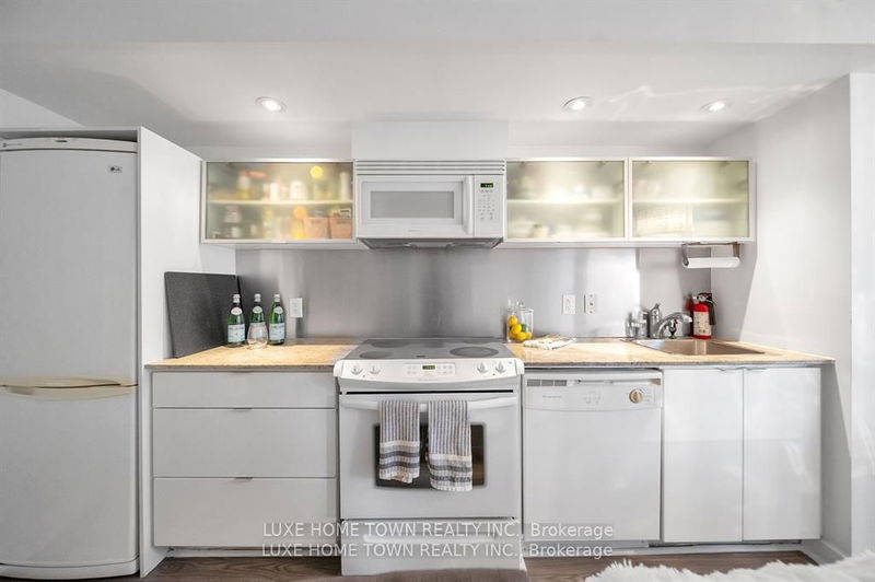  711 - 4K Spadina Ave  Toronto, M5V 3Y9 | Image 11