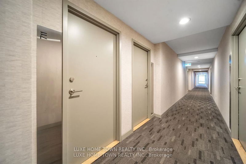  711 - 4K Spadina Ave  Toronto, M5V 3Y9 | Image 2