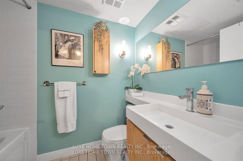  711 - 4K Spadina Ave  Toronto, M5V 3Y9 | Image 20