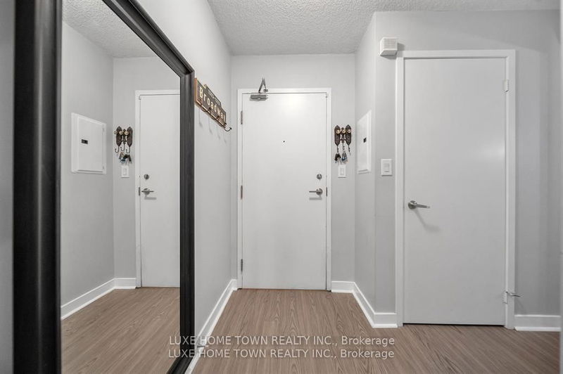  711 - 4K Spadina Ave  Toronto, M5V 3Y9 | Image 3