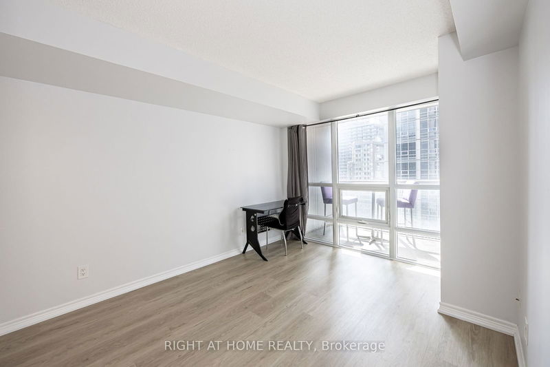  1006 - 763 Bay St  Toronto, M5G 2R3 | Image 13