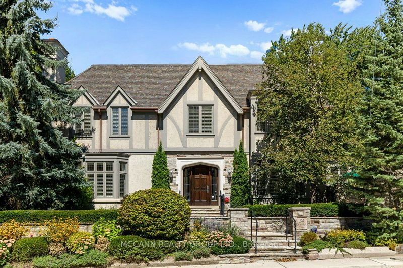 home for sale on 34 Dinnick Crescent