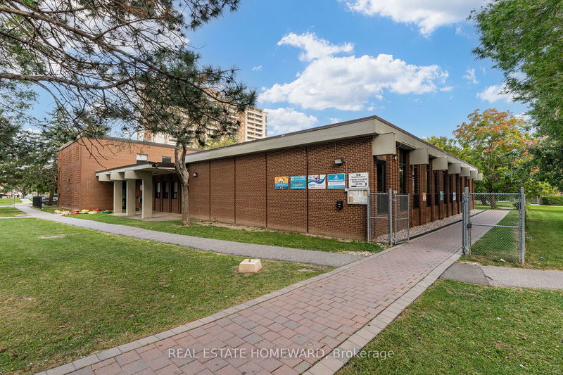  1701 - 10 Tangreen Crt  Toronto, M2M 4B9 | Image 33