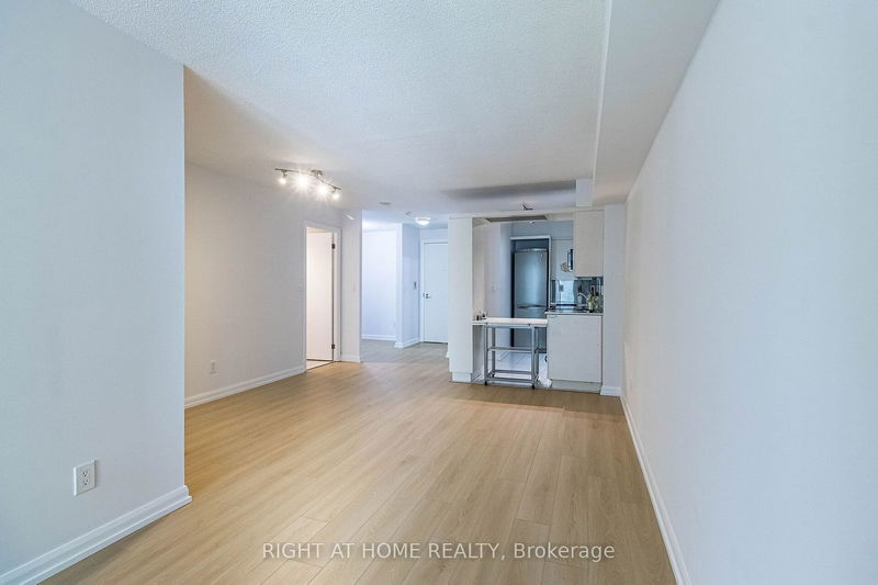  1038 - 111 Elizabeth St  Toronto, M5G 1P7 | Image 11