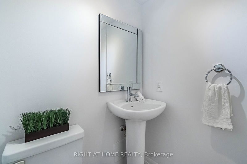  1038 - 111 Elizabeth St  Toronto, M5G 1P7 | Image 14