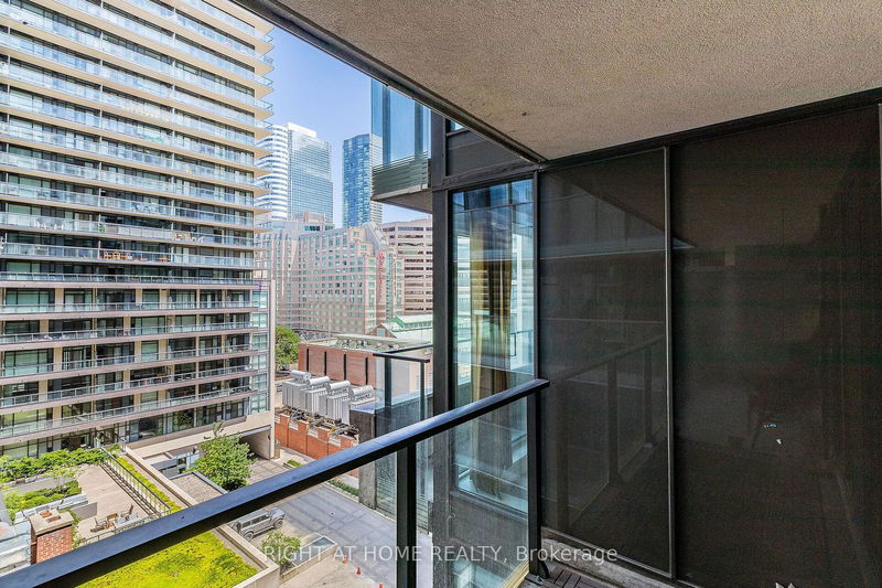  1038 - 111 Elizabeth St  Toronto, M5G 1P7 | Image 22