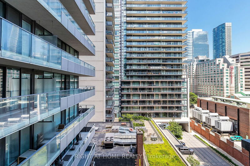  1038 - 111 Elizabeth St  Toronto, M5G 1P7 | Image 23