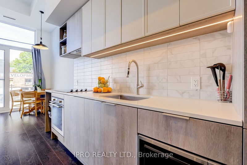  220 - 2020 Bathurst St  Toronto, M5P 0A6 | Image 14