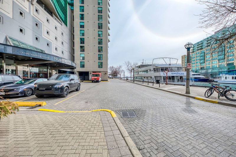  2207 - 77 Harbour Sq  Toronto, M5J 2S2 | Image 37