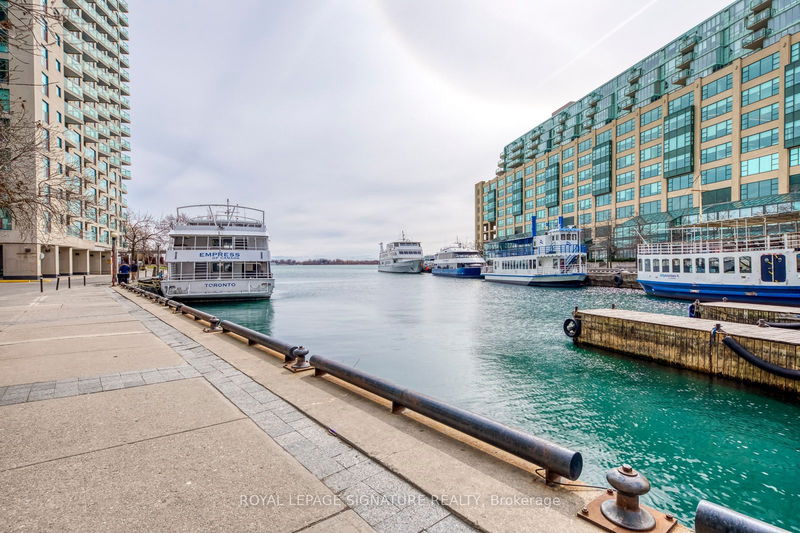  2207 - 77 Harbour Sq  Toronto, M5J 2S2 | Image 38