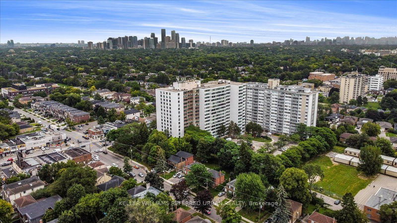  1401 - 3000 Bathurst St  Toronto, M6B 3B4 | Image 38