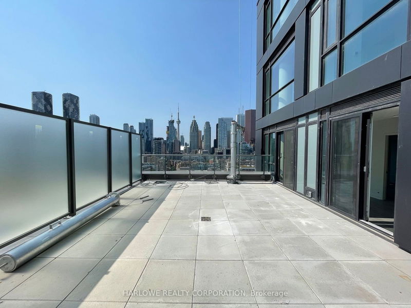home for lease on 2026 W-135 Lower Sherbourne Street