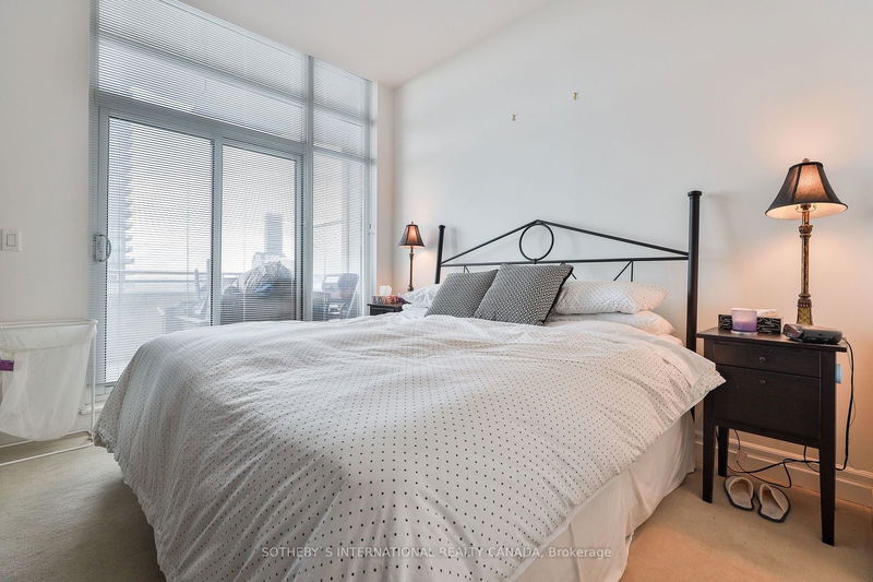  Ph 201 - 8 Scollard St  Toronto, M5R 1E9 | Image 27