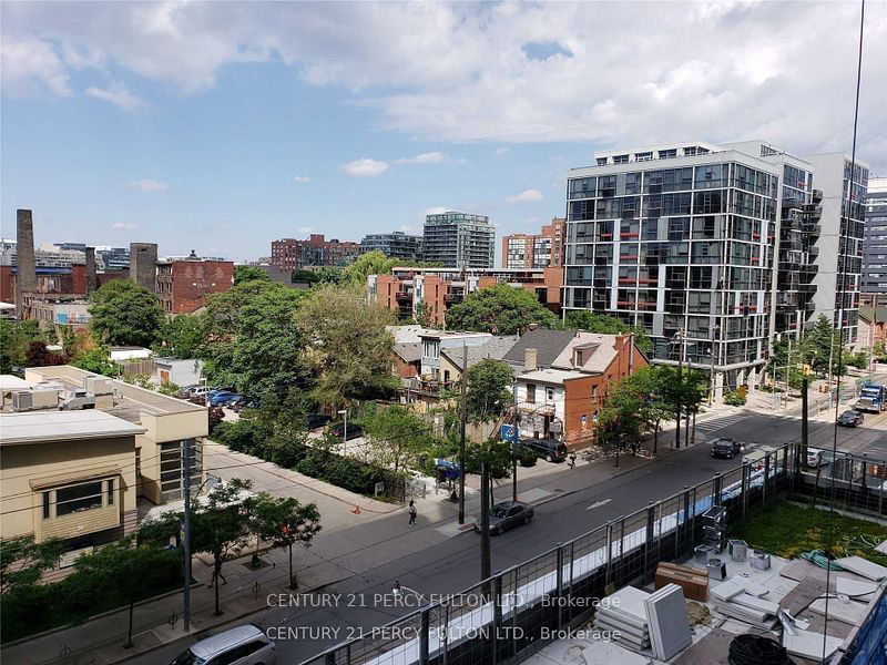  412w - 27 Bathurst St  Toronto, M5V 2P1 | Image 5