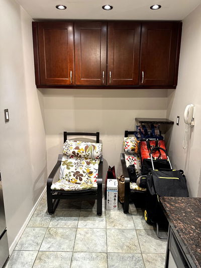 Unit PH15 — 633 Bay St, Toronto - Bay Street Corridor image-0-4