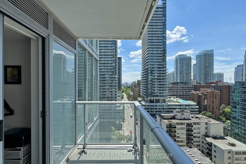  1610 - 195 Redpath Ave  Toronto, M4P 0E4 | Image 20