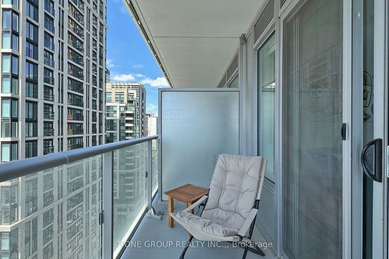  1610 - 195 Redpath Ave  Toronto, M4P 0E4 | Image 21