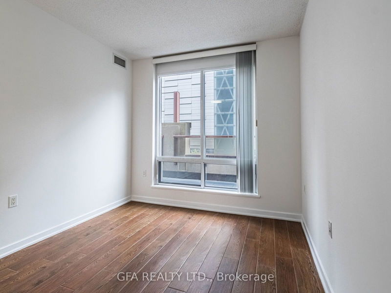  302 - 85 Bloor St E Toronto, M4W 3Y1 | Image 12